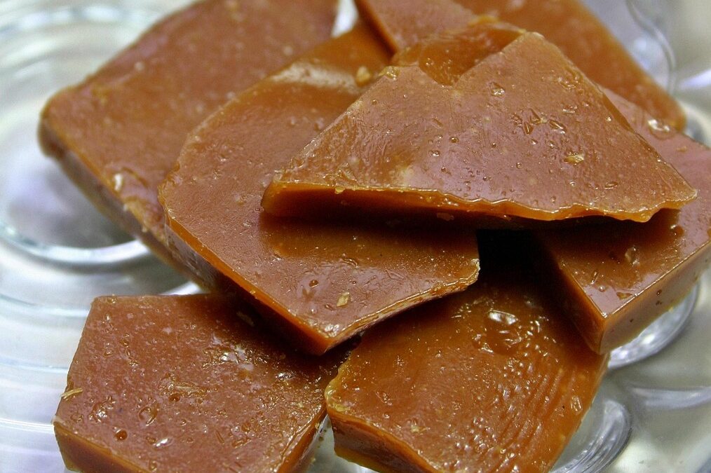 Buy Homemade Fudge With Chocolate And Caramel And Sea Salt…