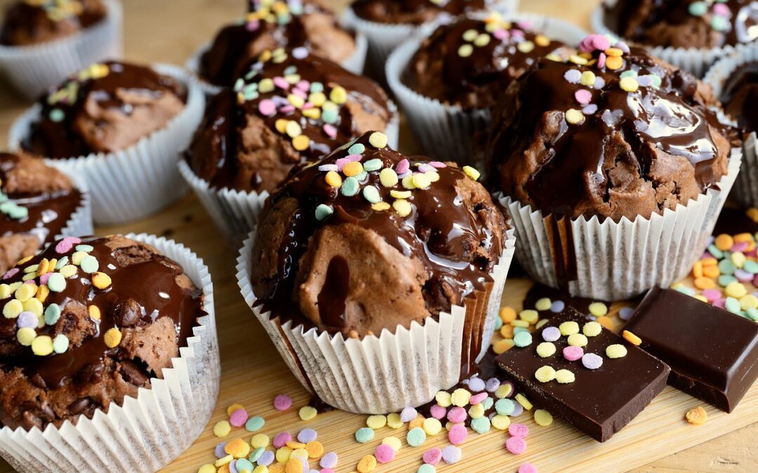 Chocolate Walnut Fudge With Vanilla ~ Sweet Tooth Calling? Dive…